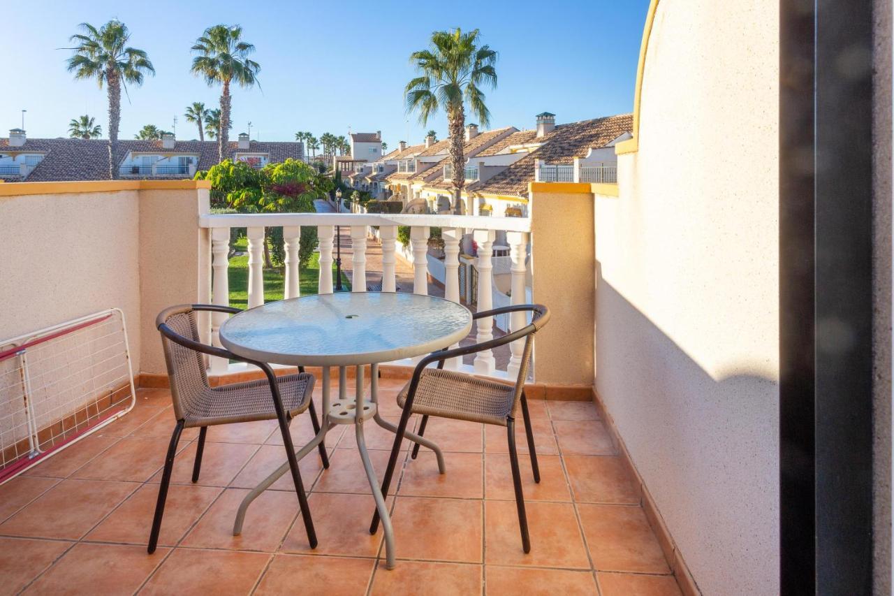 奥里韦拉Pool-Side Townhouse In Cabo Roig别墅 外观 照片