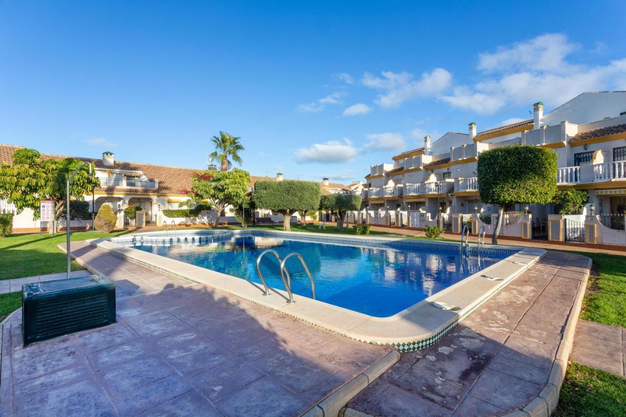奥里韦拉Pool-Side Townhouse In Cabo Roig别墅 外观 照片