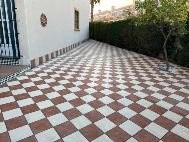奥里韦拉Pool-Side Townhouse In Cabo Roig别墅 外观 照片